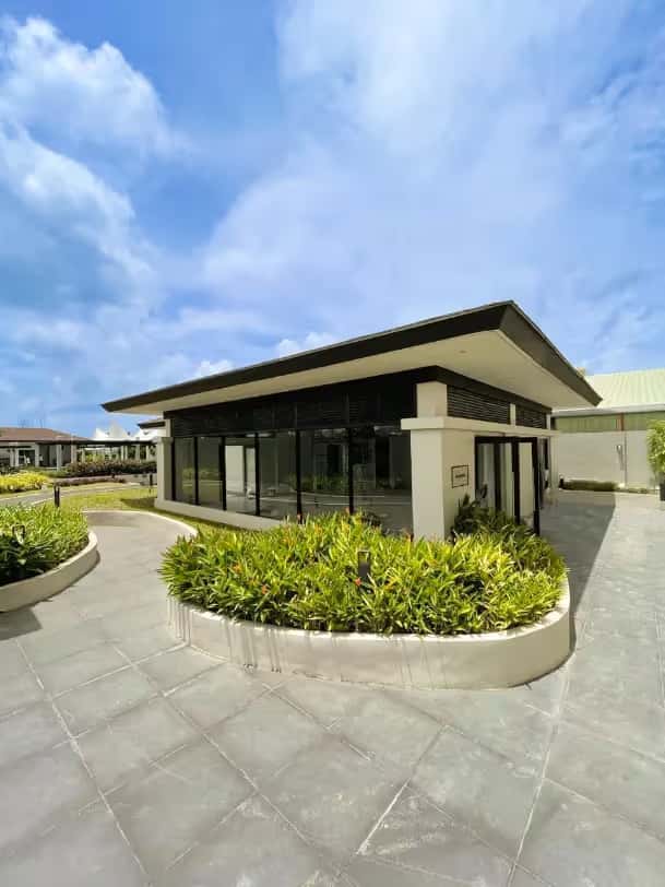 Merano at Tierra Lorenzo Lipa amenity 8
